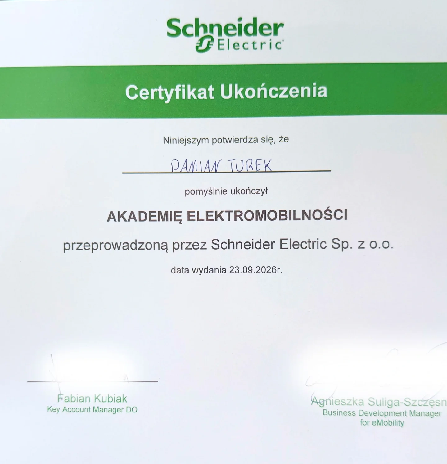Certyfikat ukończenia Akademii Elektromobilności Schneider Electric